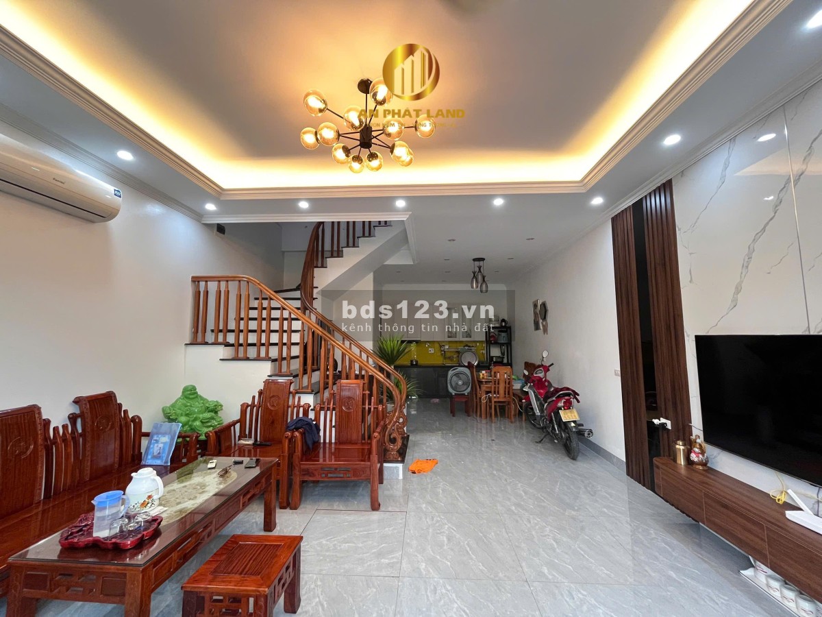 Bán nhà 3 tầng mới, kiên cố đẹp lung linh 55m2 – Ngang 5.5m