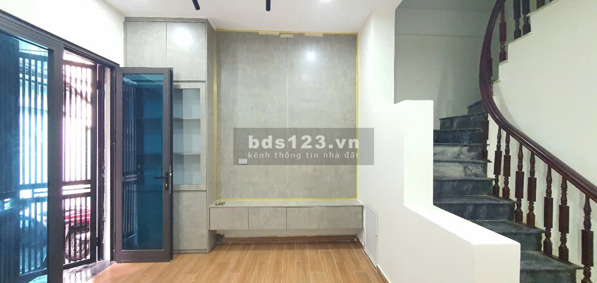 Bán gấp nhà - 36m2 - 5 tầng - Quan Nhân – Thanh Xuân - 6,85 tỷ