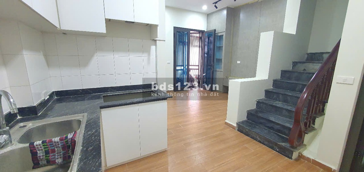 Bán gấp nhà - 36m2 - 5 tầng - Quan Nhân – Thanh Xuân - 6,85 tỷ