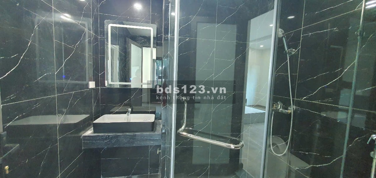 Bán gấp nhà - 36m2 - 5 tầng - Quan Nhân – Thanh Xuân - 6,85 tỷ
