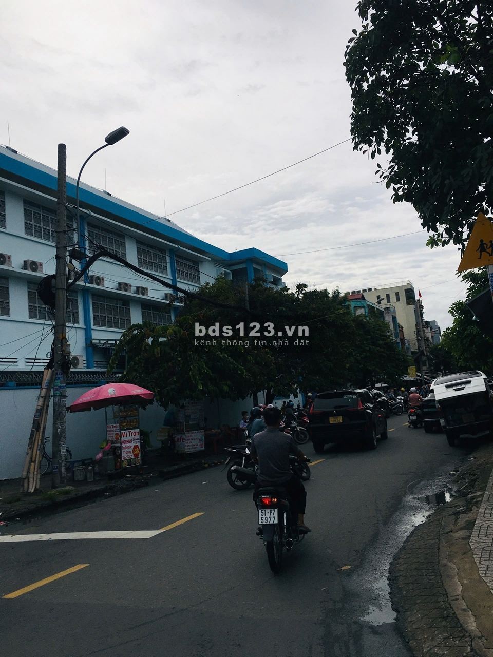 TUYỆT VỜI! Cho thuê Tòa nhà 7 tầng (900m²) 2 Mặt Tiền Tây…