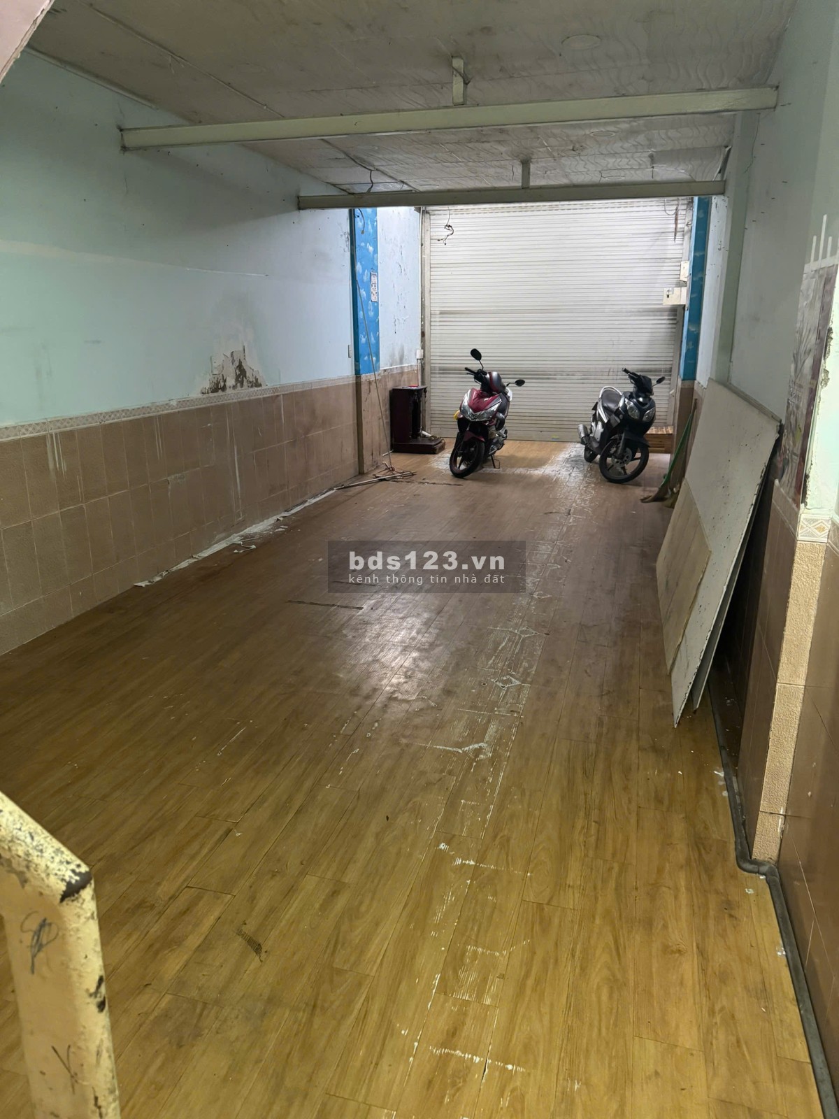Nhà mặt tiền đường, 70m2, 1 trệt 1 lửng, đường Bến Bình…