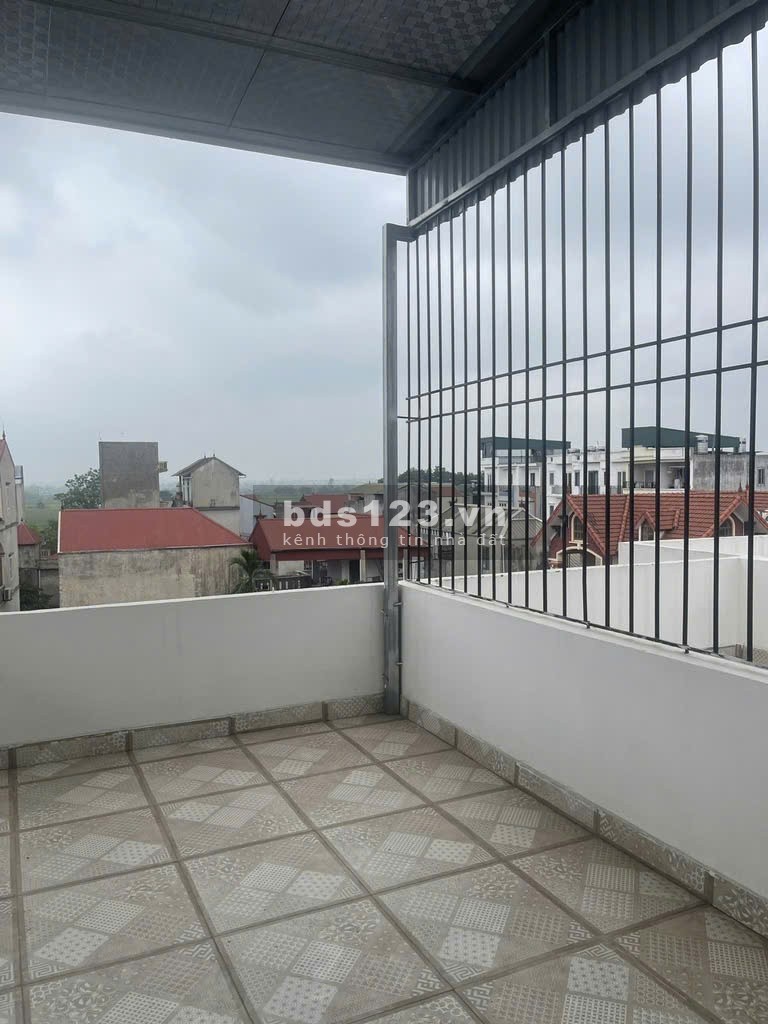 BÁN GẤP NHÀ Ô TÔ ĐỖ NGAY CỔNG NGÕ - CÁCH BẾN XE 100M - HÀNG…