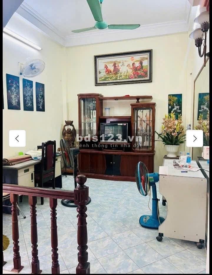 Bán nhà 6 tầng mặt phố quận Đống Đa