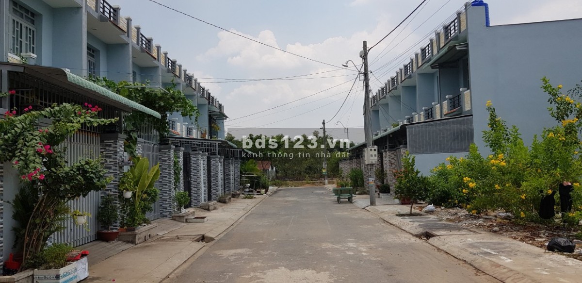 Bán nhà 1 trệt, 1 lầu, Ấp Xoài Đôi, xã Long Trạch, Cần…