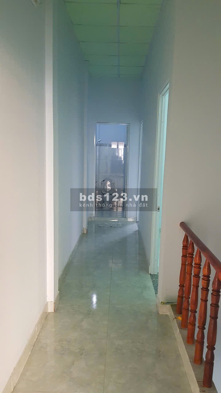 Bán nhà 1 trệt, 1 lầu, Ấp Xoài Đôi, xã Long Trạch, Cần…