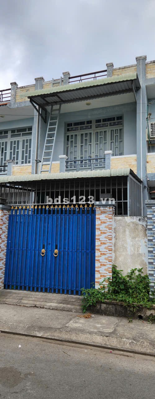 Bán nhà 1 trệt, 1 lầu, Ấp Xoài Đôi, xã Long Trạch, Cần…