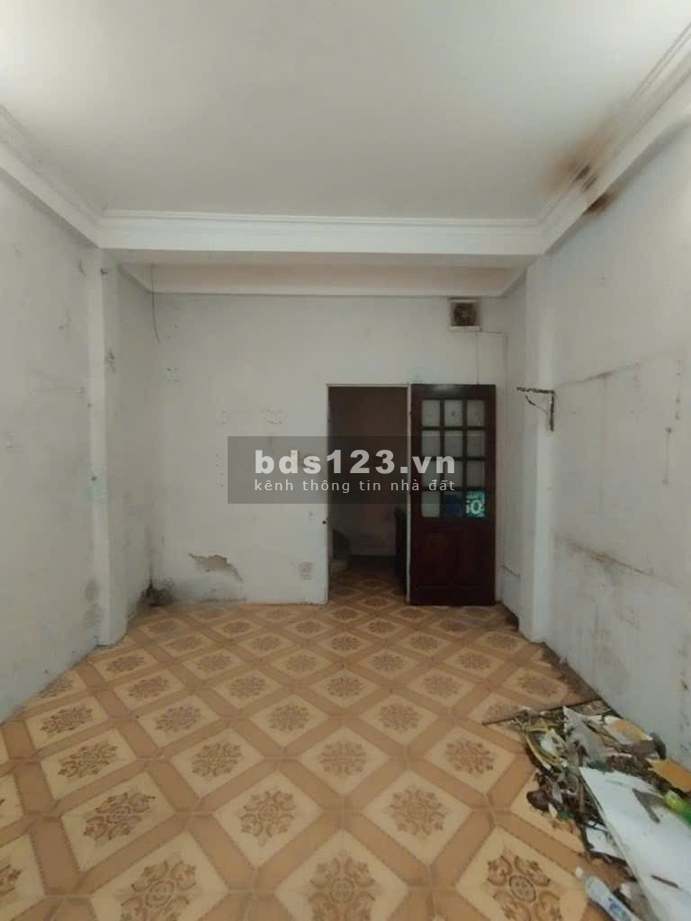 A Tuyên nhờ bán căn nhà tại Phố Dương Văn Bé - Nhà 4 Tầng-…