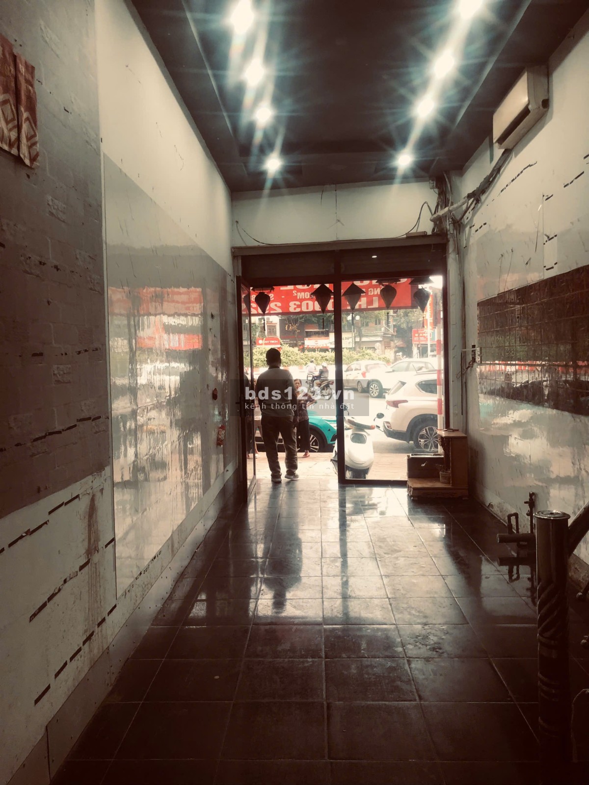 Cho thuê nhà mặt phố đông đúc kinh doanh 100m2 giá 15,5 triệu 3 tầng. Thanh Xuân - Hà Nội