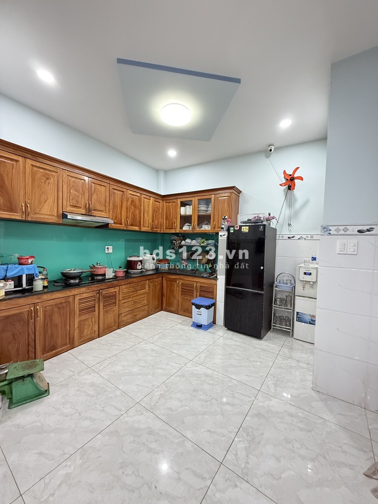 Nhà đẹp Tân Bình – Mua ở ngay – 3 tầng BTCT – 84m² –…