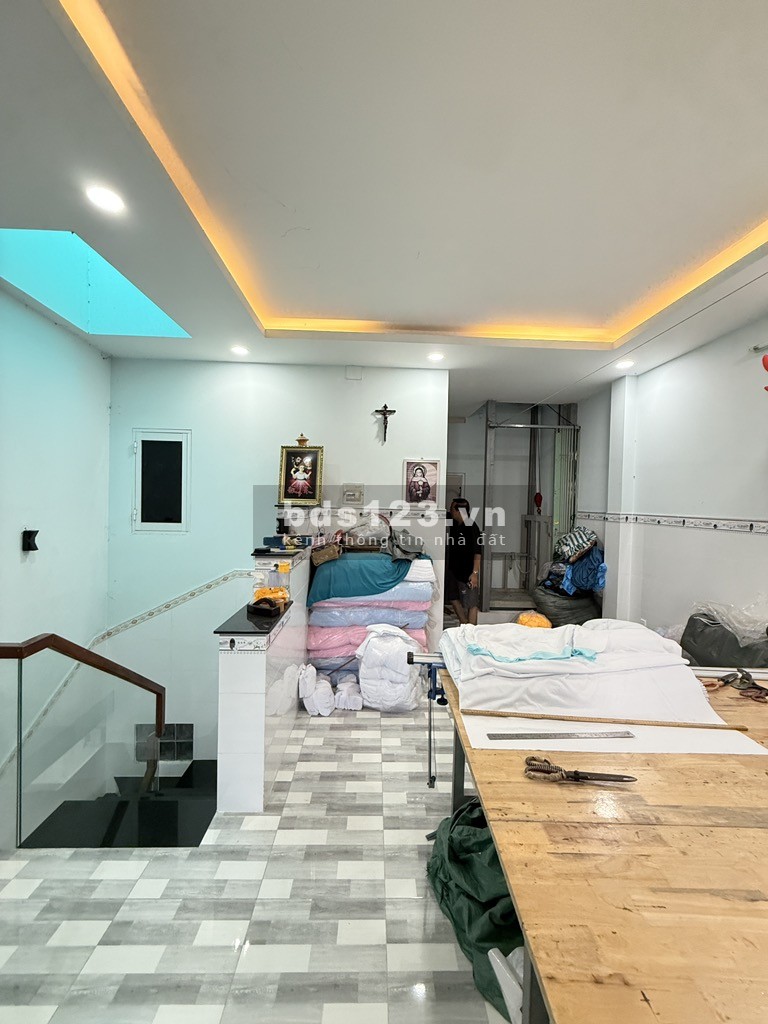 Nhà đẹp Tân Bình – Mua ở ngay – 3 tầng BTCT – 84m² –…