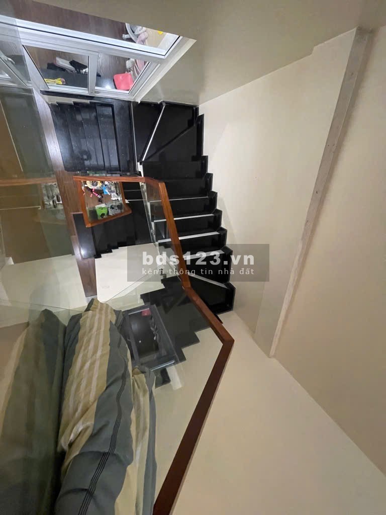 Nhà giá phải chăng khu Tây Hồ Hà Nội