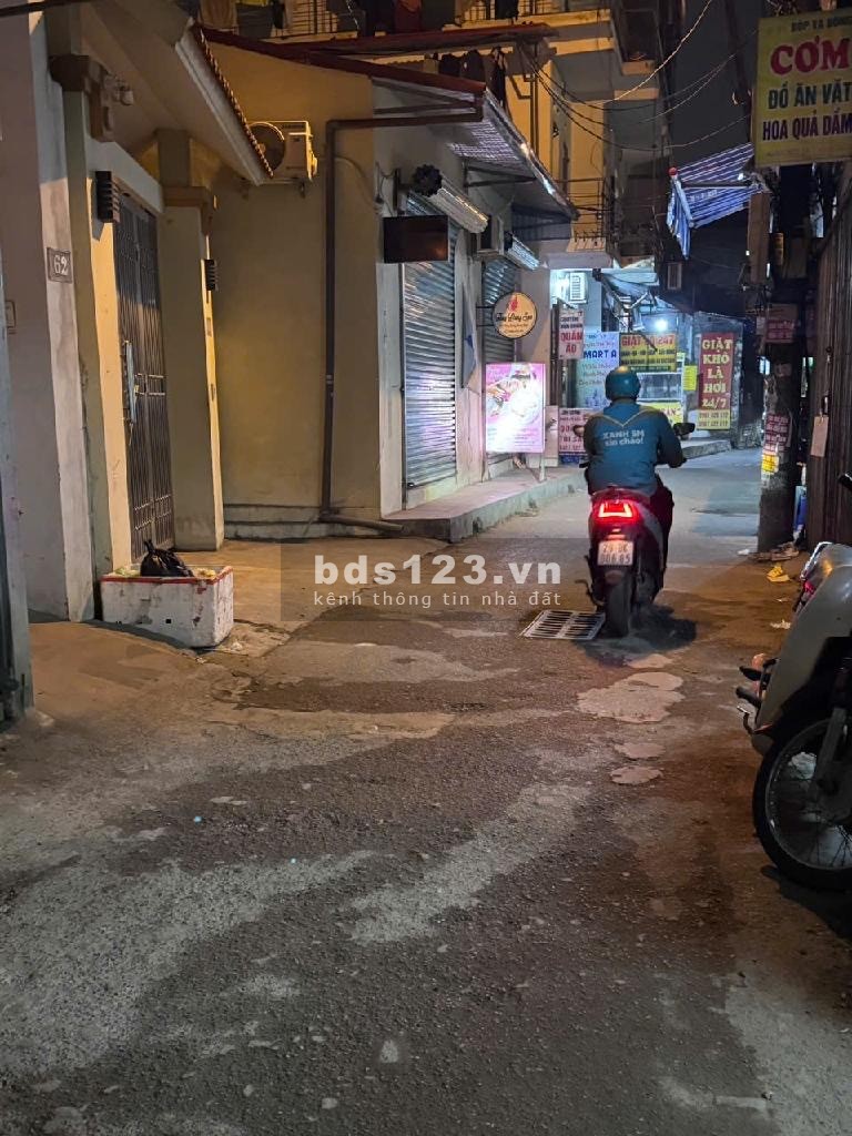 Bán nhà Xuân Phương - đường thoáng -nhỉnh 6 tỷ- 46m2