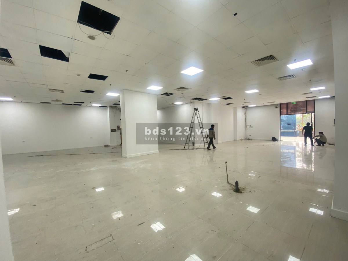 Cho thuê mặt bằng kinh doanh dự án Hateco Apollo mặt đường 70 .