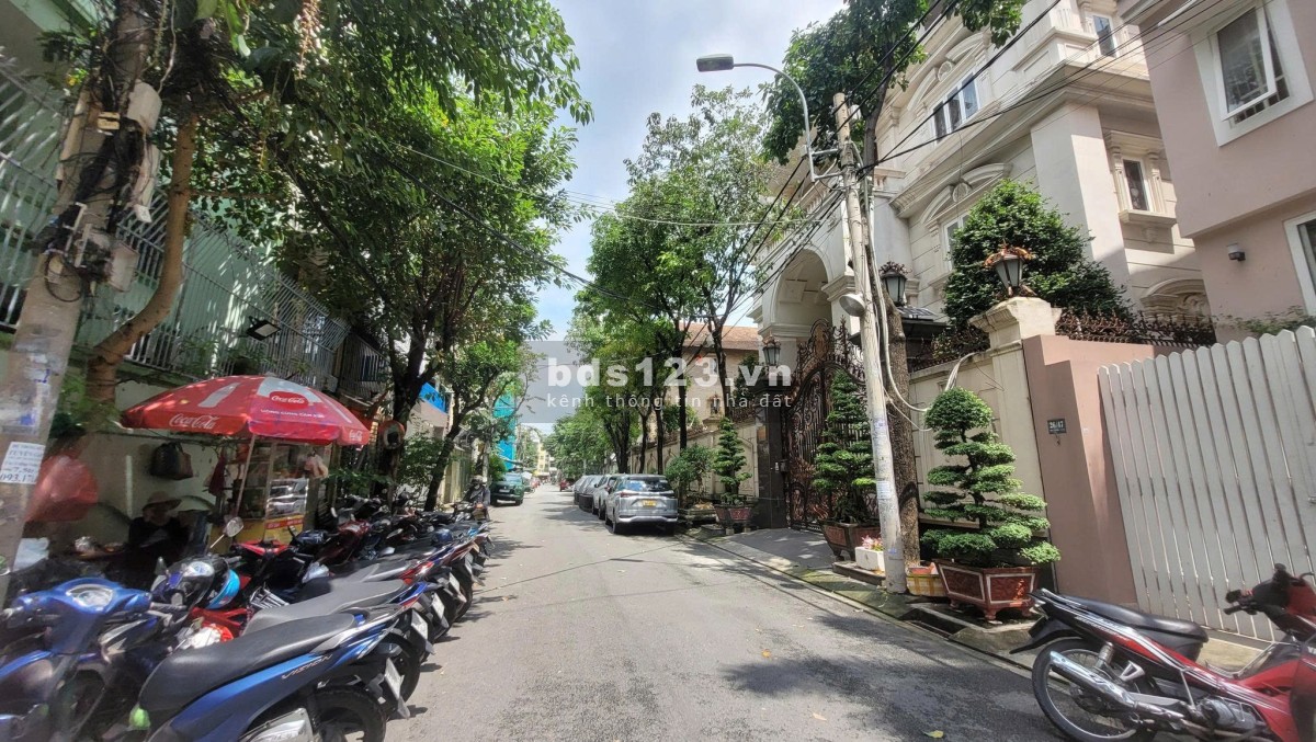 Nhà chính chủ ngang 8m có hầm, rất khiếm, Hẻm 10m Nguyễn…