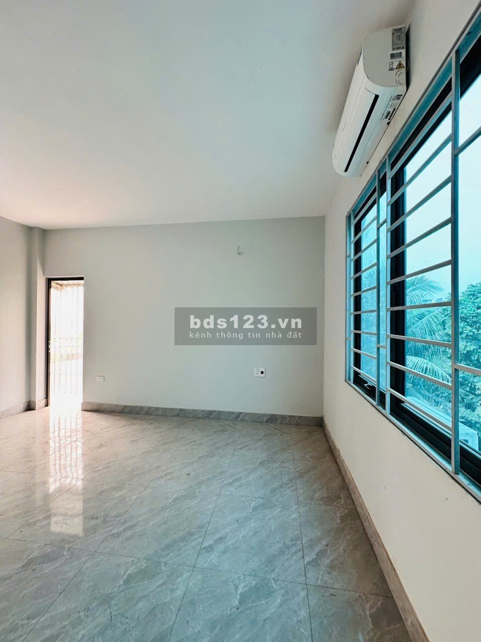 Bán nhà 30m² – 3 tầng – Giá 2.2 tỷ – Nguyễn Xiển, Thanh Xuân