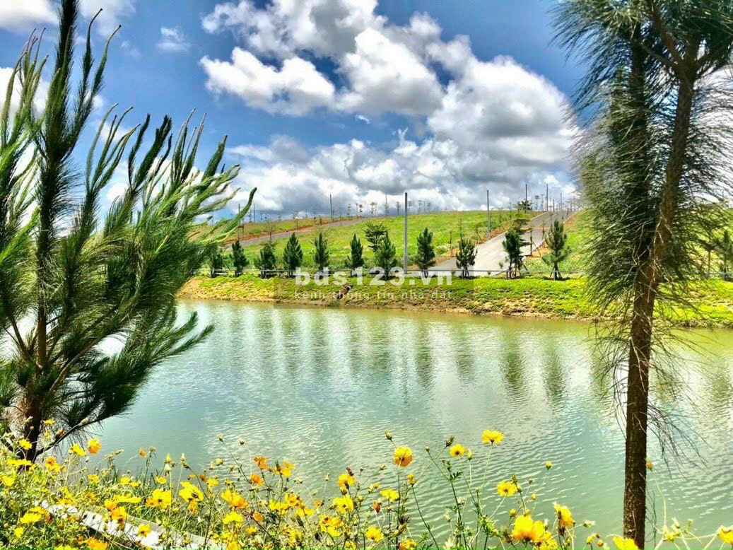 Bán đất nằm trong khu nghỉ dưỡng gần hồ Tâm Châu