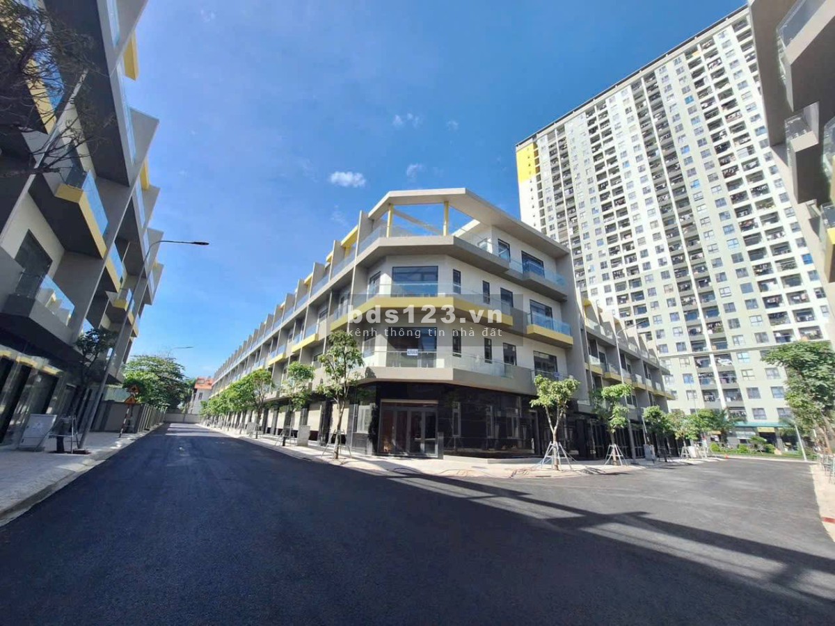 Giảm ngay 500 triệu khi sở hữu nhà phố 4 tầng Bcons Uni Valley mặt tiền Thống Nhất, Dĩ An