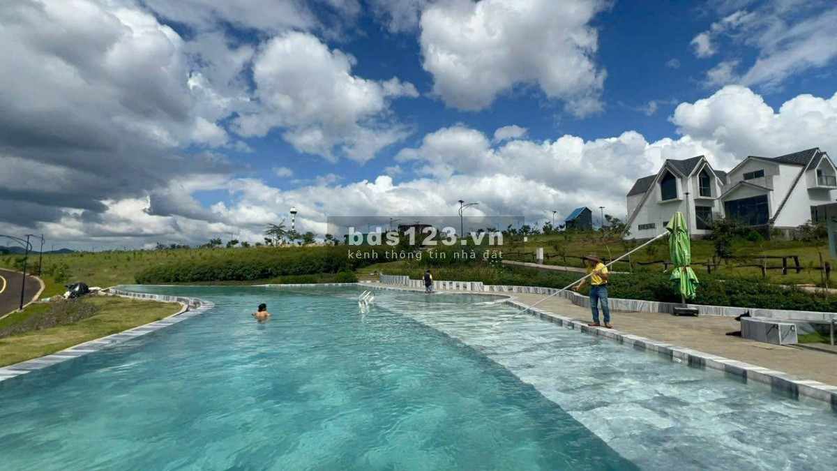 Bán 2 lô mặt tiền liền kề đẹp đất nền khu nghỉ dưỡng…