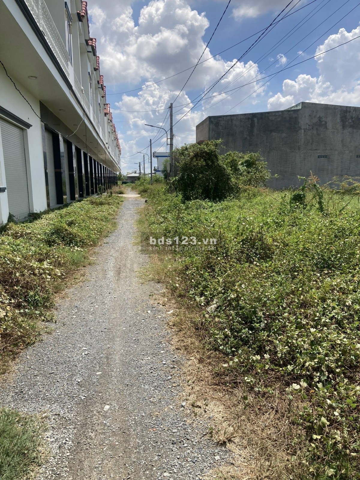 Bán gấp lô 5x18 KDC Long Cang Cần Đước chính chủ