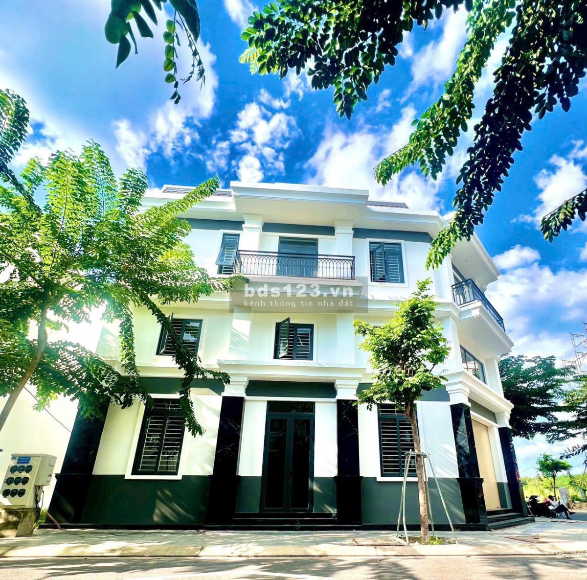 Nhà phố thương mại Bến Cát chỉ 1 tỷ/căn