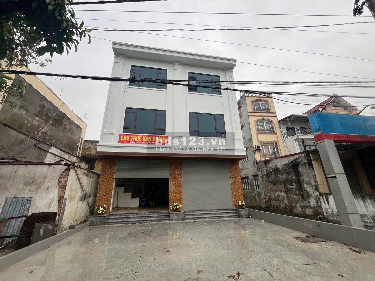 Cho thuê văn phòng nằm ở mặt đường Quốc Lộ 3