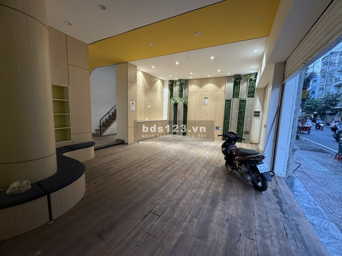 Mặt bằng kinh doanh diện tích 130m2, Quận 8