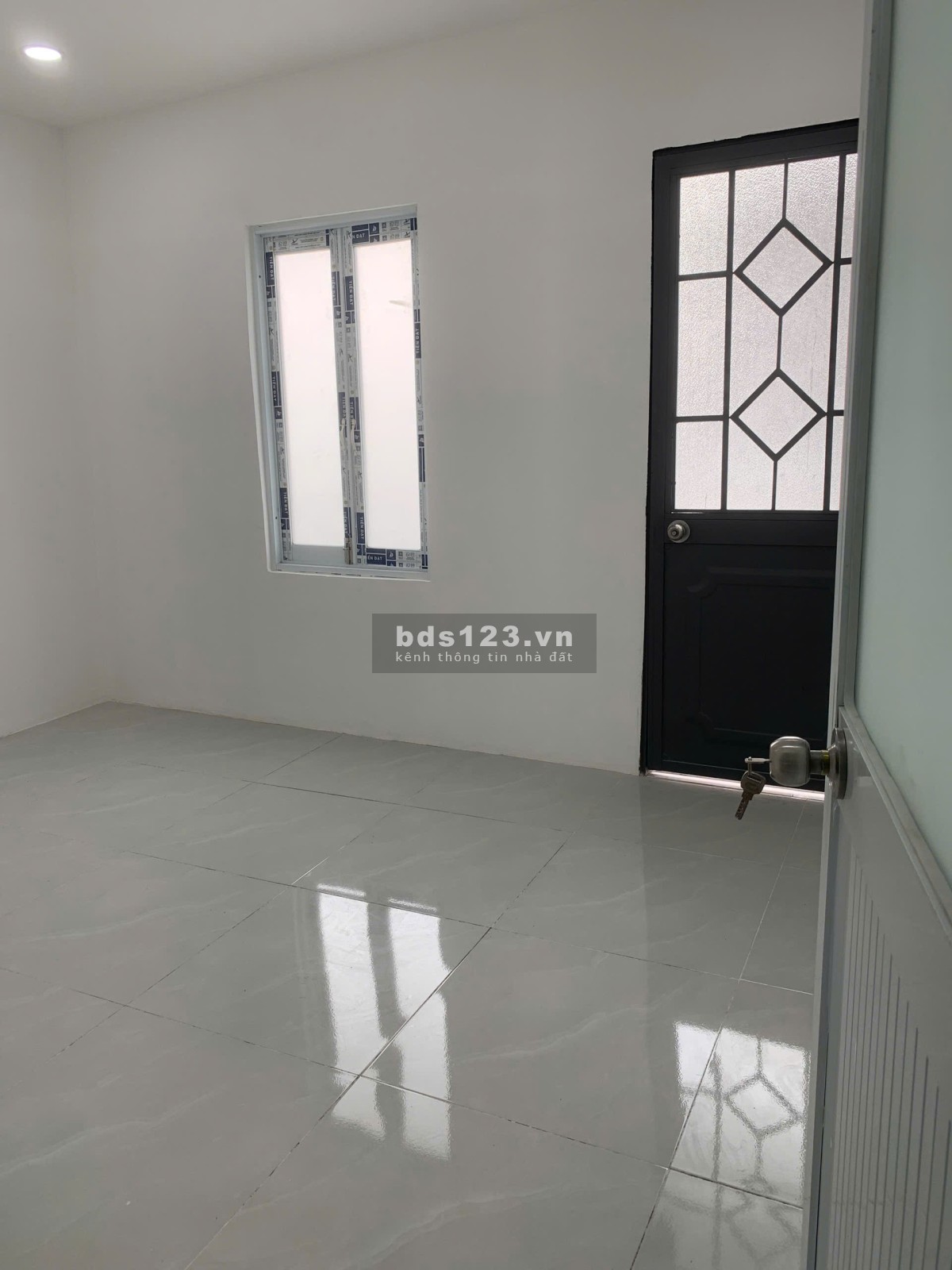 Bán nhà 1 trệt 1 gác suốt cách Nguyễn Văn Linh chỉ 100m nhà…