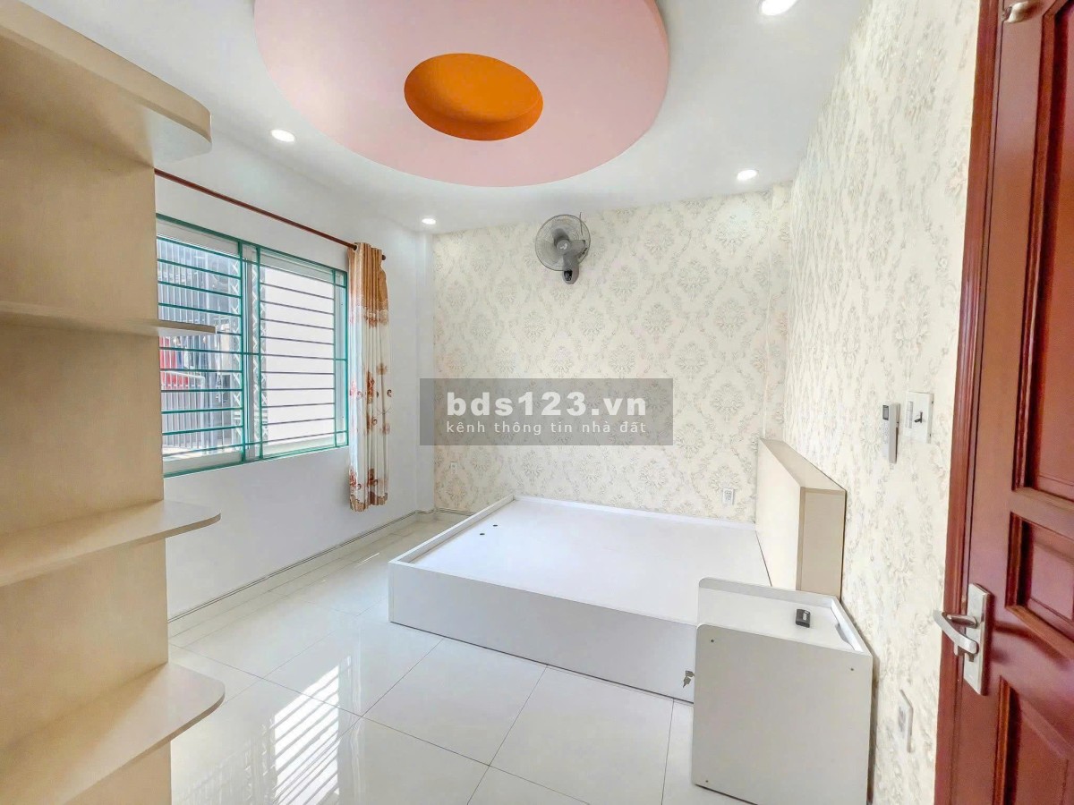 Bán gấp nhà mặt tiền Hà Huy Giáp quận 12, giá 17 tỷ