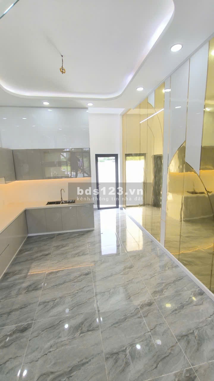 Nhà phố hiện đại – Sổ riêng từng căn, TDM – Bình Dương