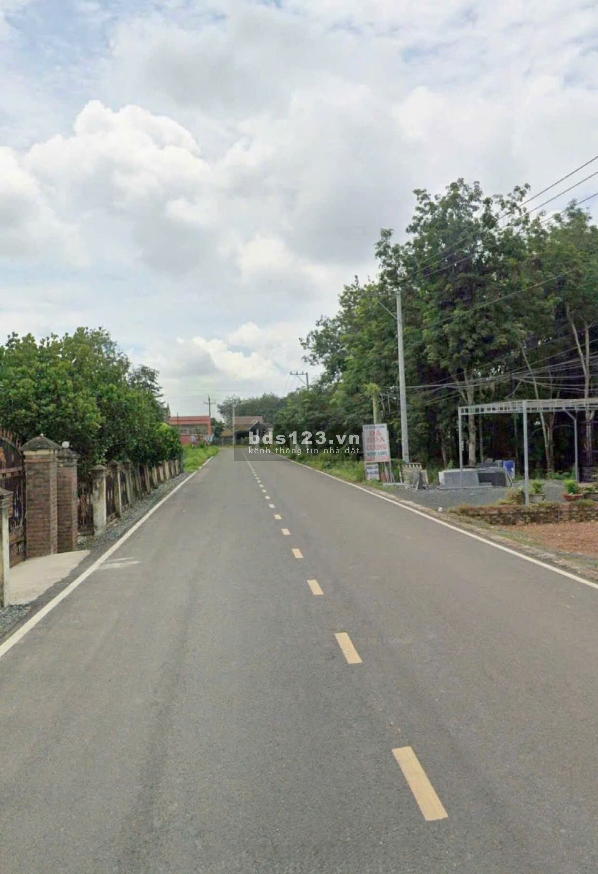 Cần ra miếng đất mua năm ngoái ngang 10m mt DH giá chỉ 700tr