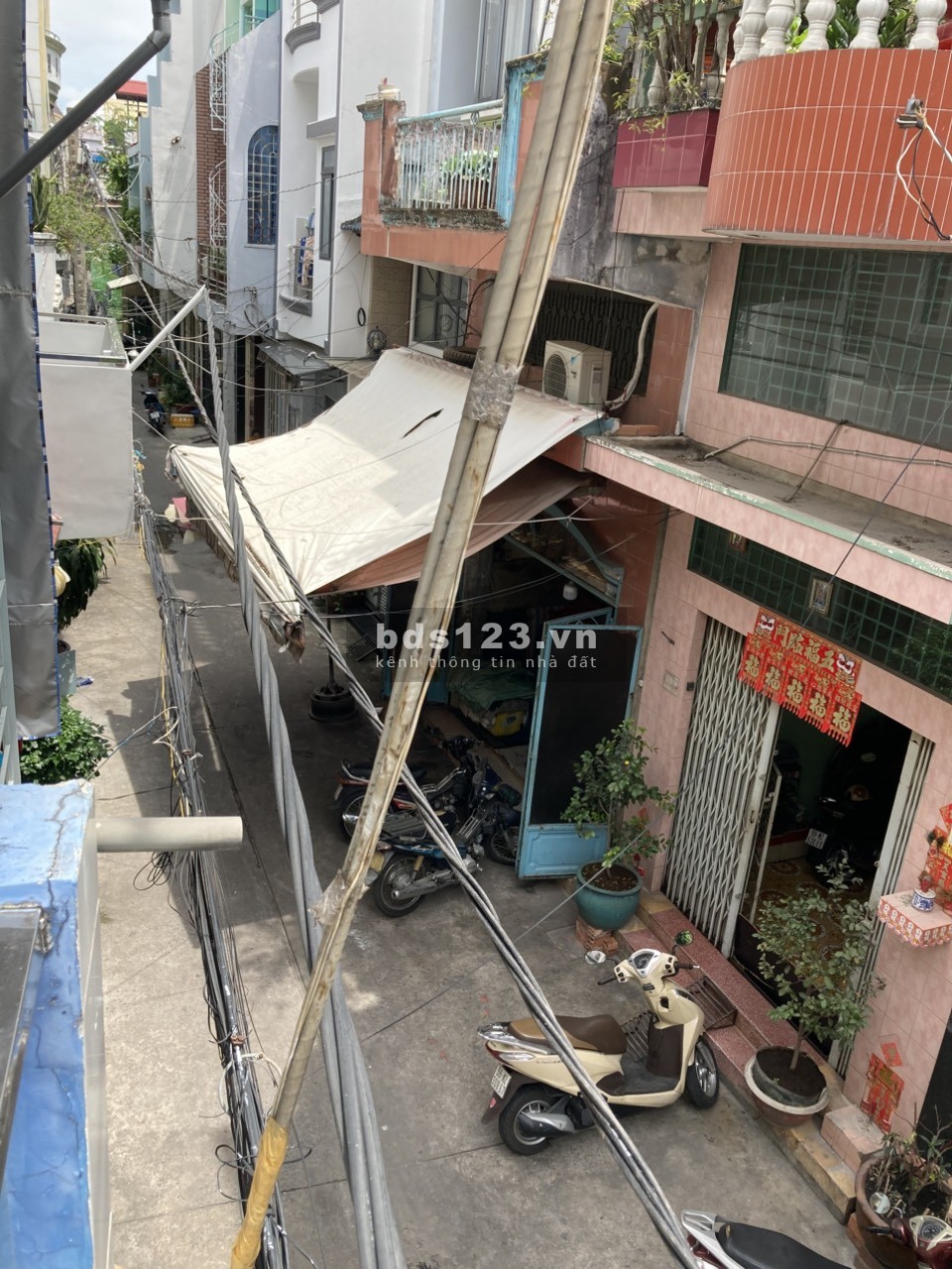 Hàng Đẹp giá cực tốt nằm trong trung tâm Quận 11