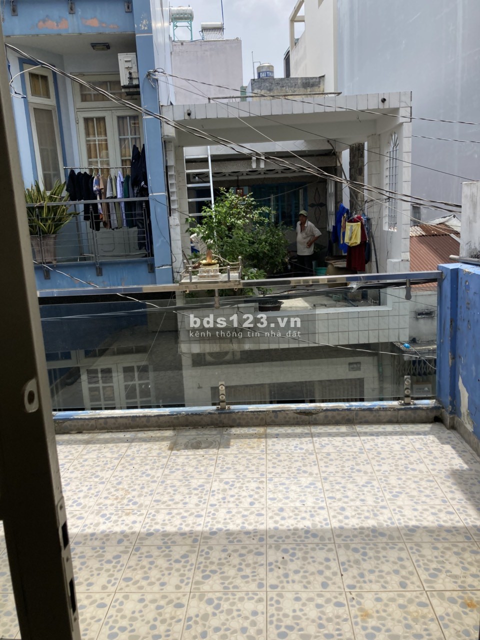 Hàng Đẹp giá cực tốt nằm trong trung tâm Quận 11