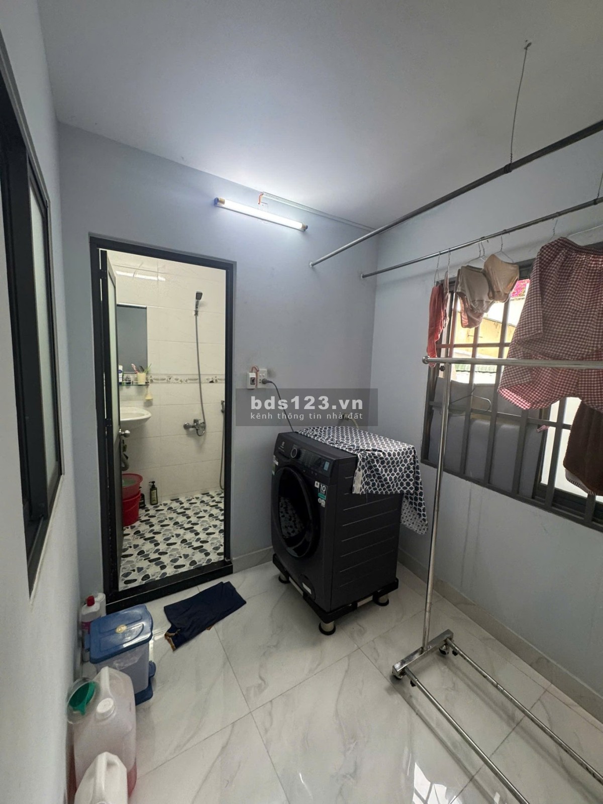 Bán nhà 54/5 Đồng Đen, phường 14, Tân Bình (4,3x12,5) chỉ 10 tỷ