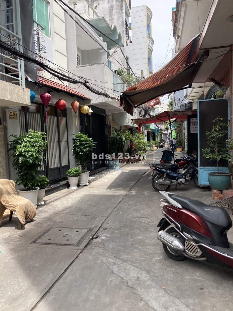 Hàng Đẹp giá cực tốt nằm trong trung tâm Quận 11