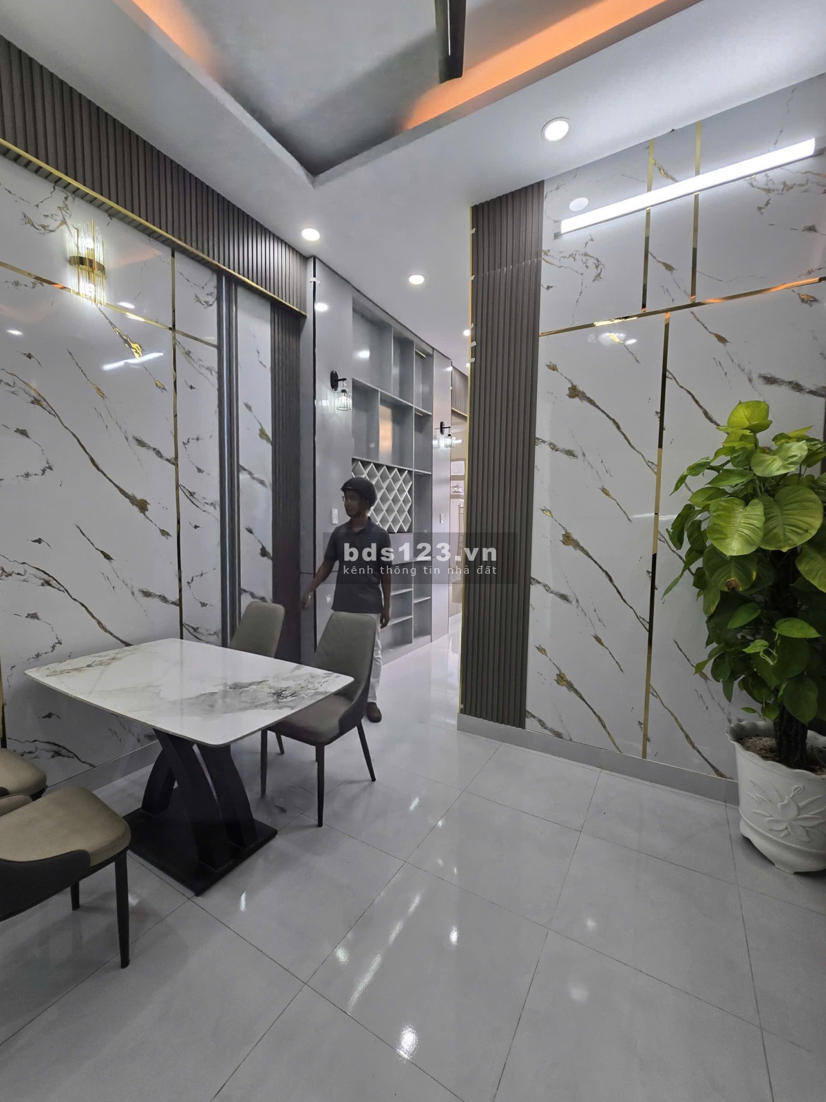 CHÍNH CHỦ CẦN BÁN NHÀ NHỎ QUẬN 5 XOAY VỐN LÀM ĂN