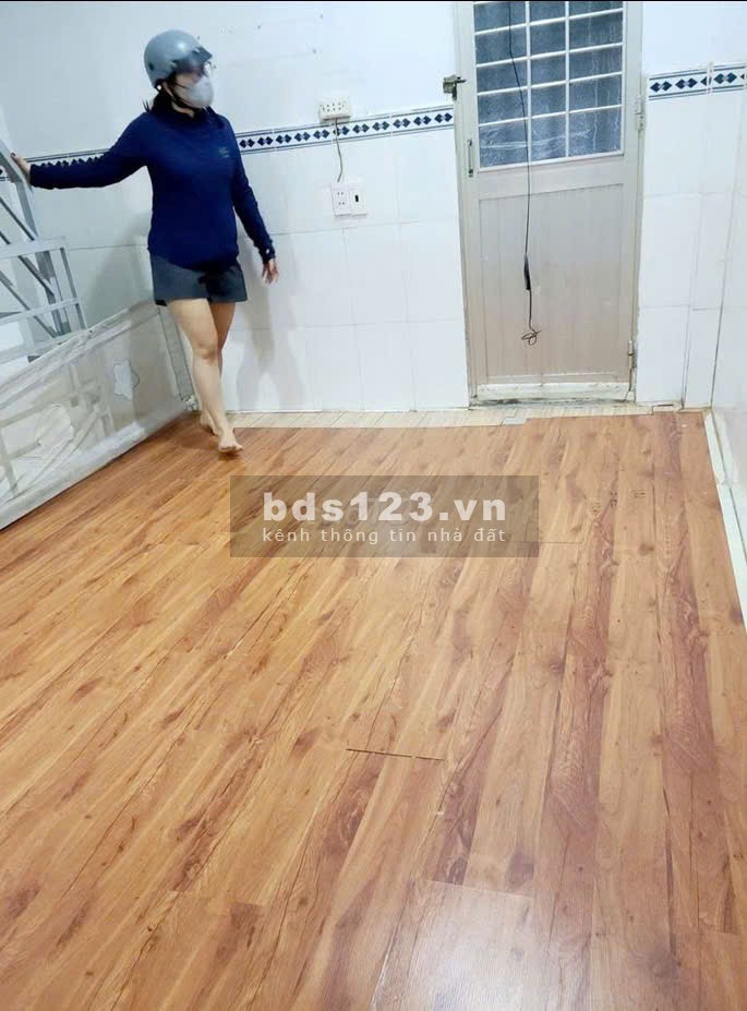 Cho thuê nhà 2 lầu hẻm xe máy Âu Cơ Phường Tân Thành, Tân Phú