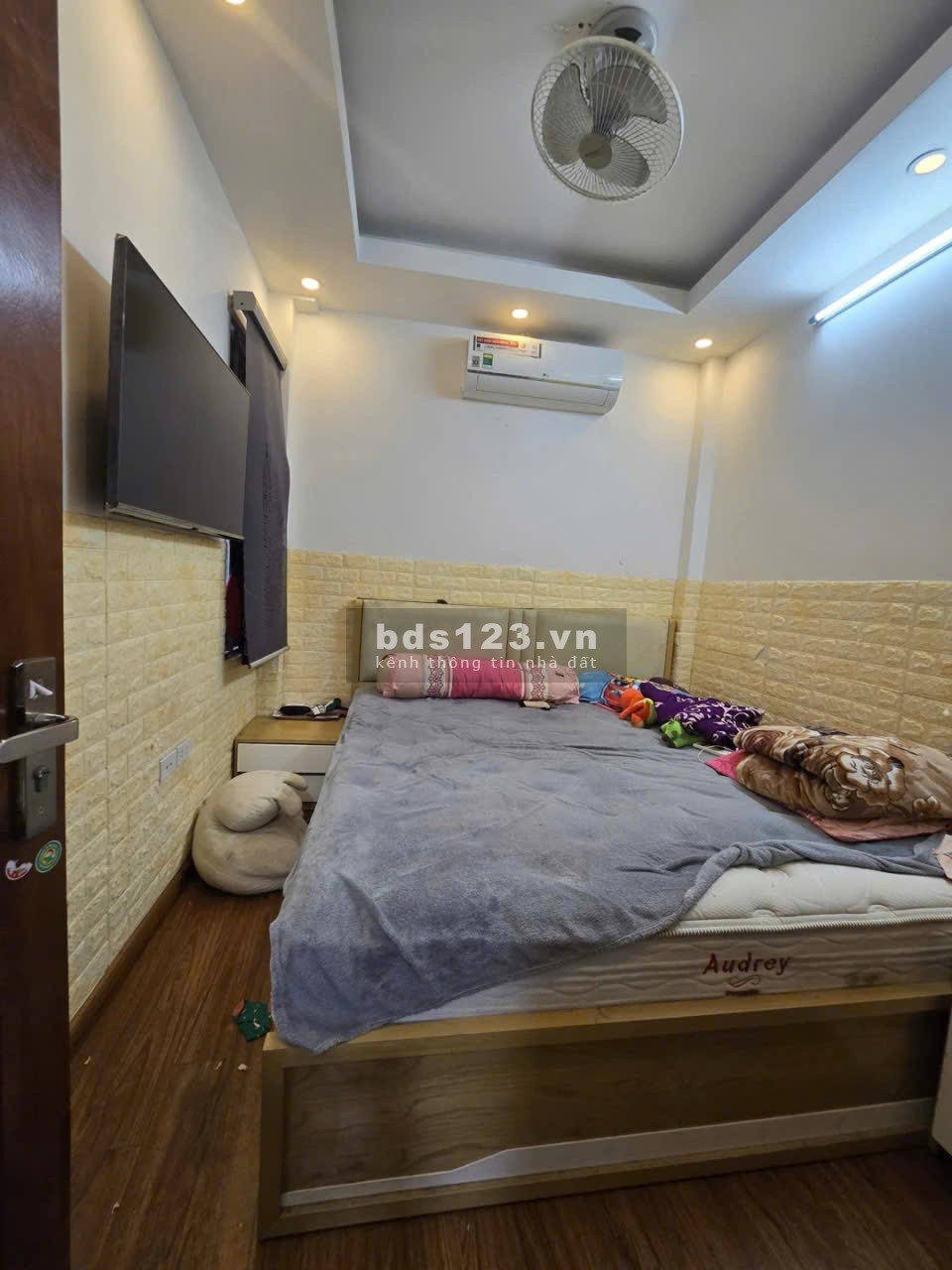 Bán nhà Bùi Xương Trạch ngõ to như phố cách ô tô 10m nhà…