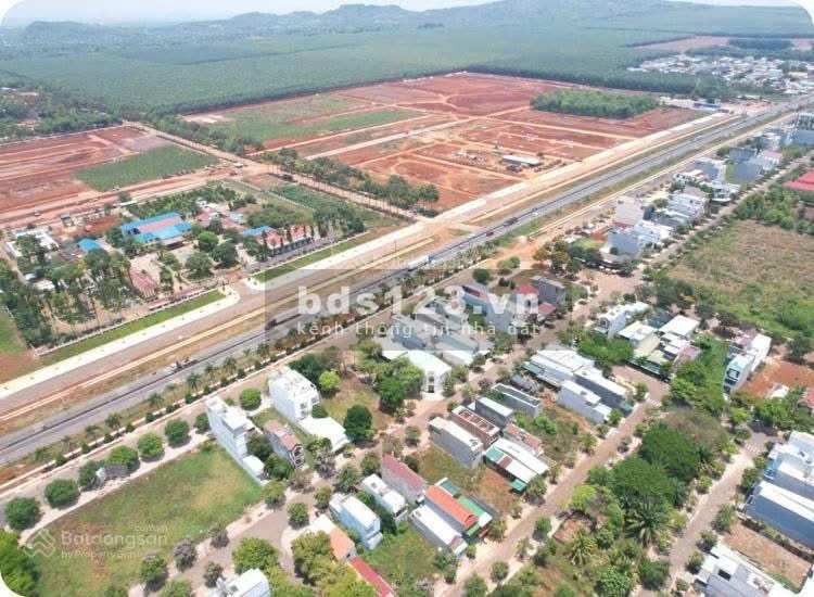 Đất Nền Chợ Đầu Mối Nông Sản Dầu Giây, kế trường…