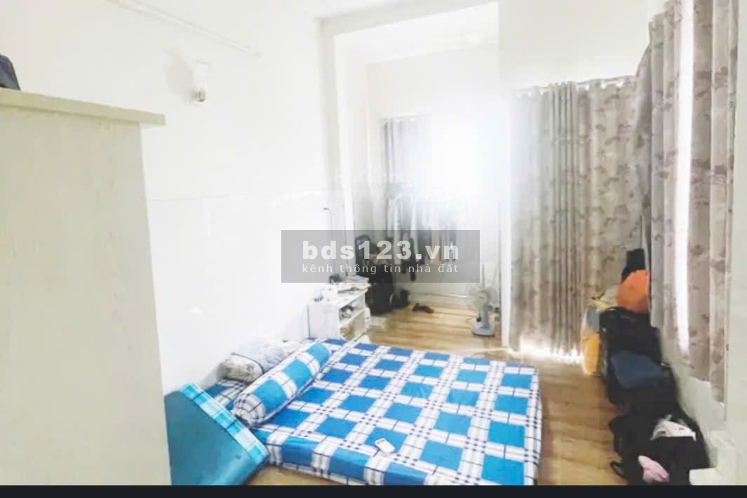 Bán nhà Quận 5, 1 trệt kiên cố, dọn vào ở ngay.