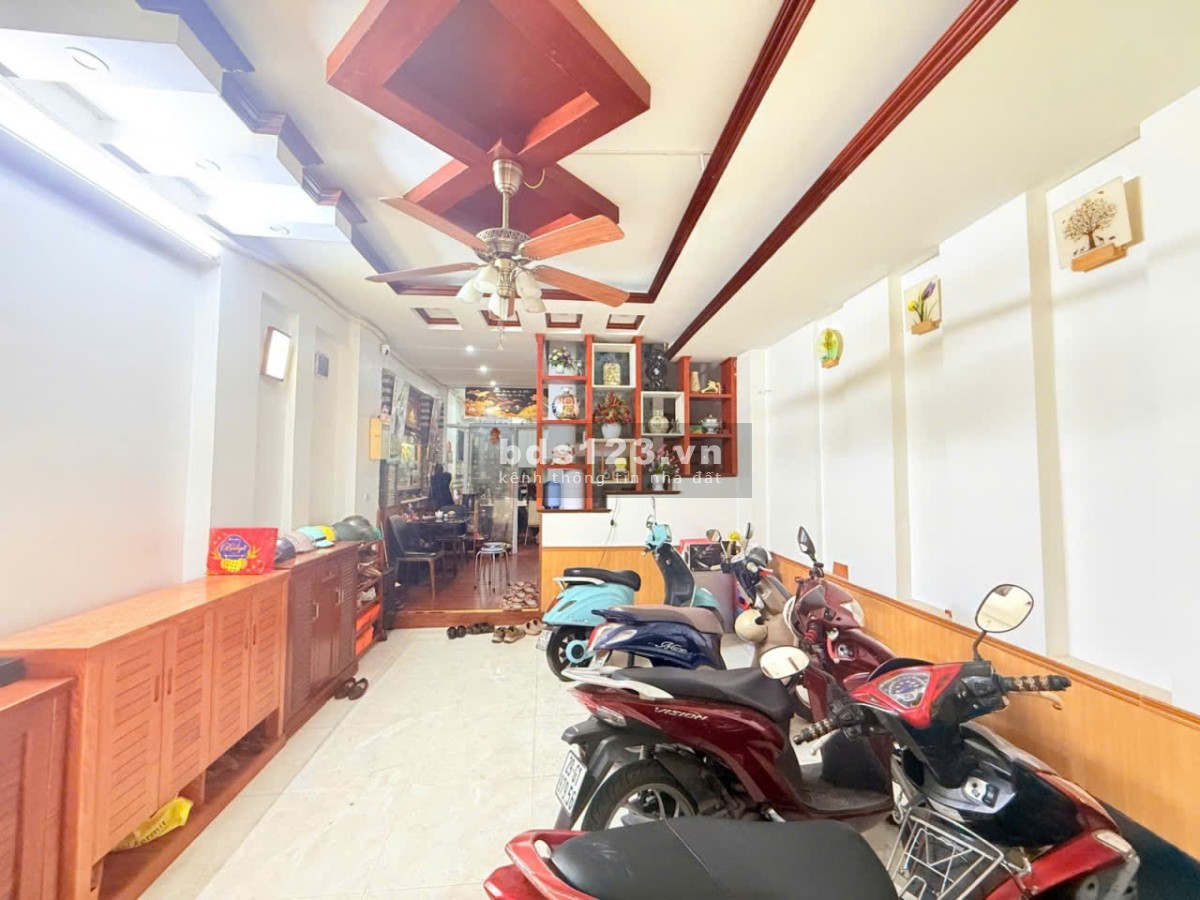 BÁN NHÀ 62M2 – 4 TẦNG -THANG MÁY – Ô TÔ – QUAN NHÂN – THANH…