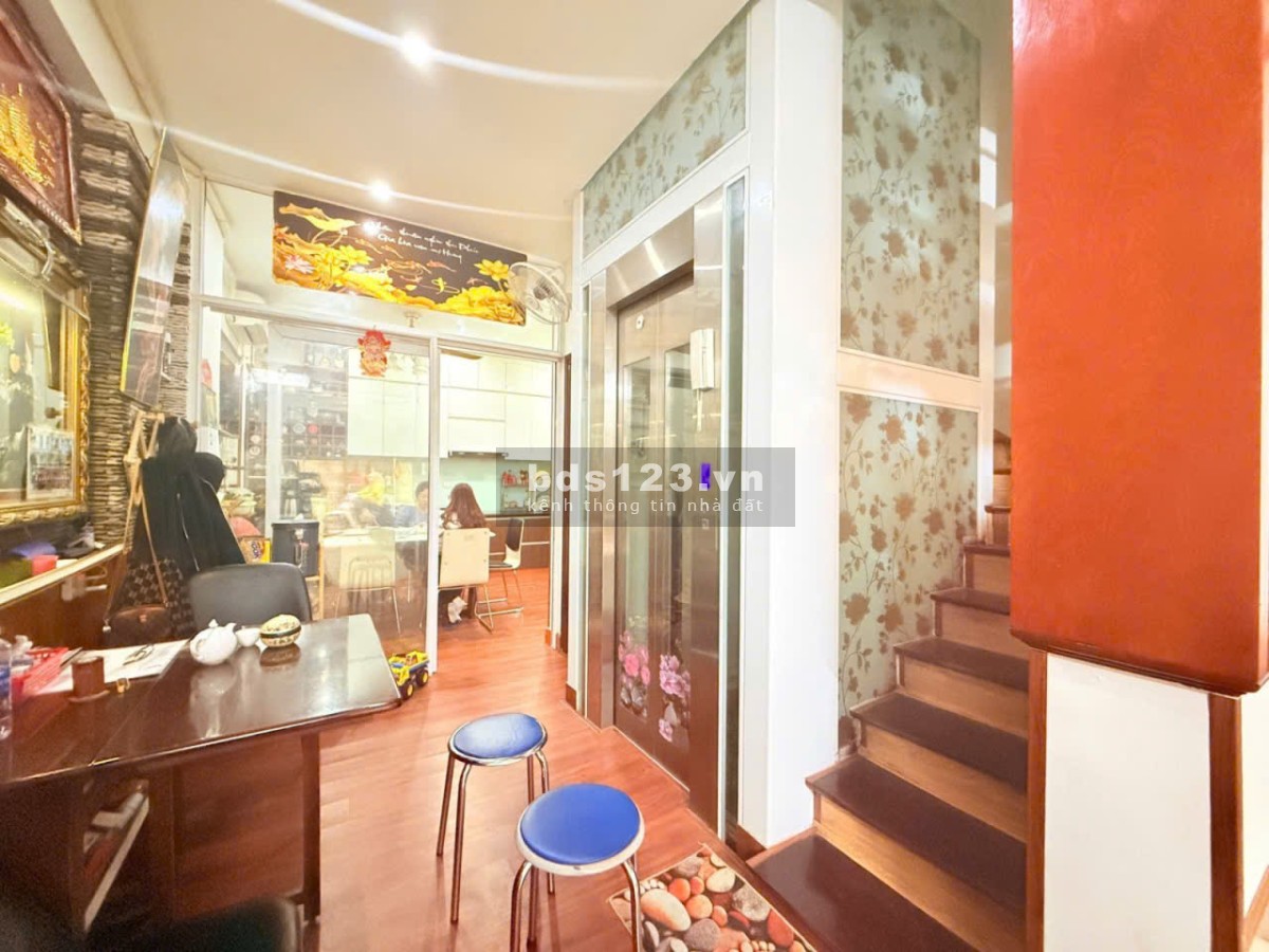 BÁN NHÀ 62M2 – 4 TẦNG -THANG MÁY – Ô TÔ – QUAN NHÂN – THANH…