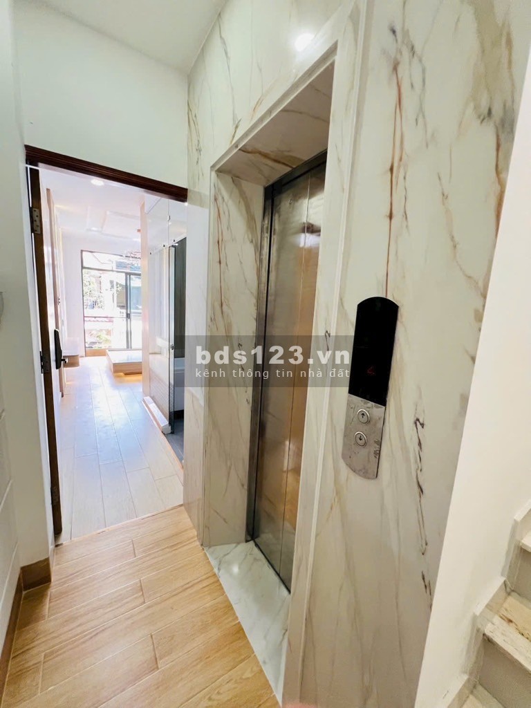 Hẻm xe hơi trung tâm quận 3 - 35m2 - 5 tầng BTCT có thang máy…