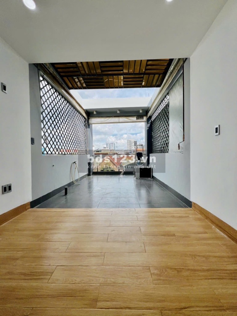 Hẻm xe hơi trung tâm quận 3 - 35m2 - 5 tầng BTCT có thang máy…