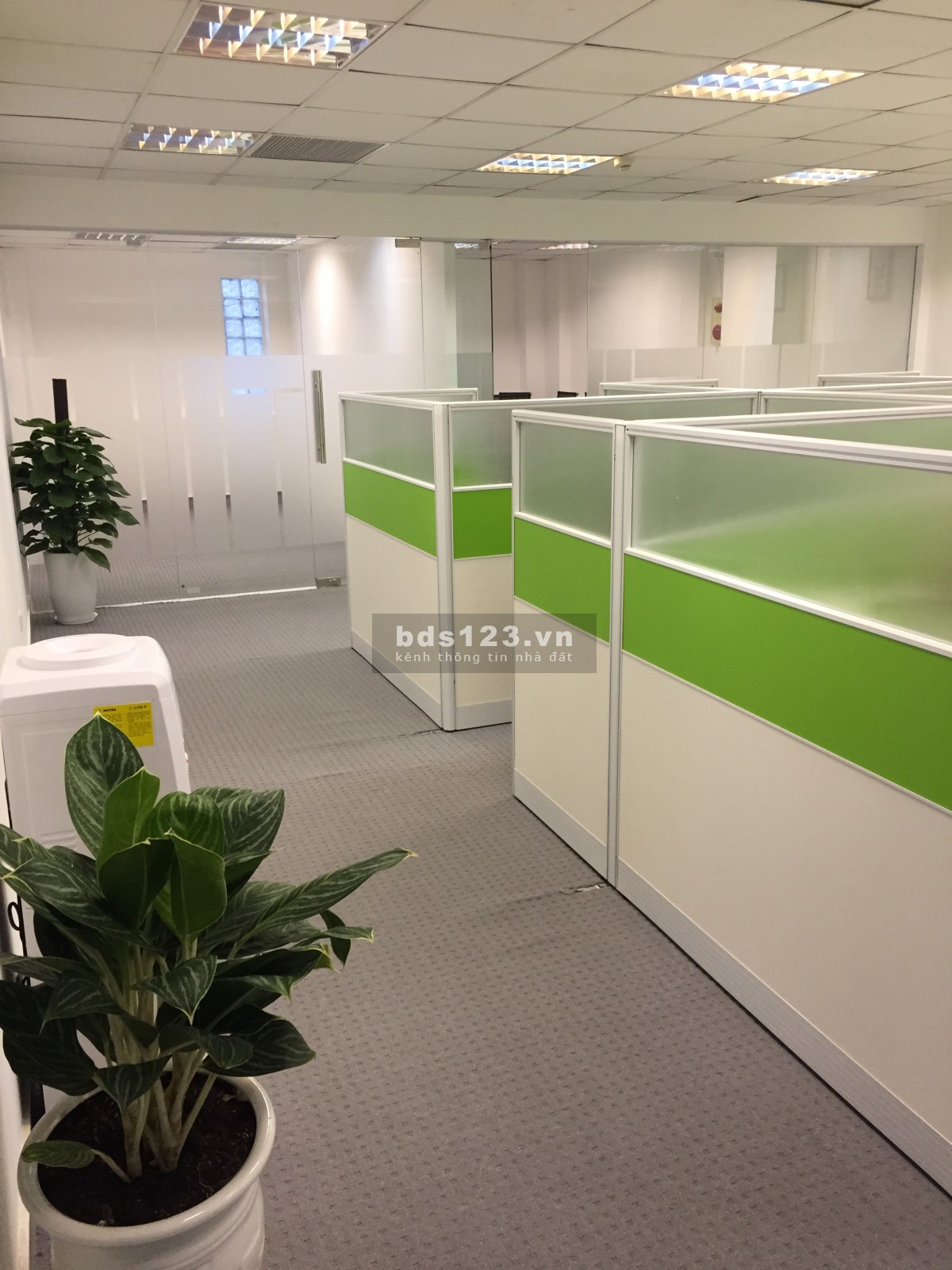 Cho thuê chỗ ngồi làm việc, Văn phòng làm việc trọn gói…