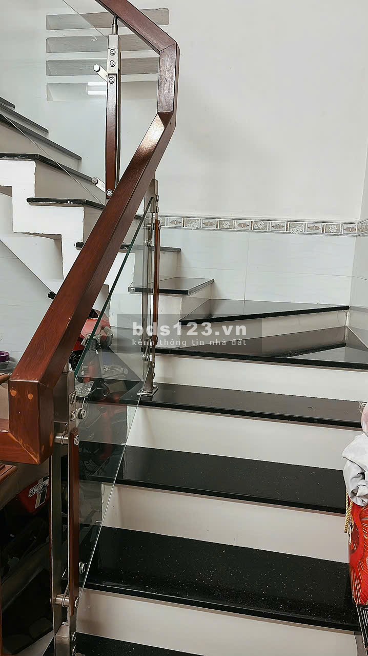 Bán nhà MT Âu Cơ P14 Tân Bình tiện kinh doanh đầu tư sinh lợi cao