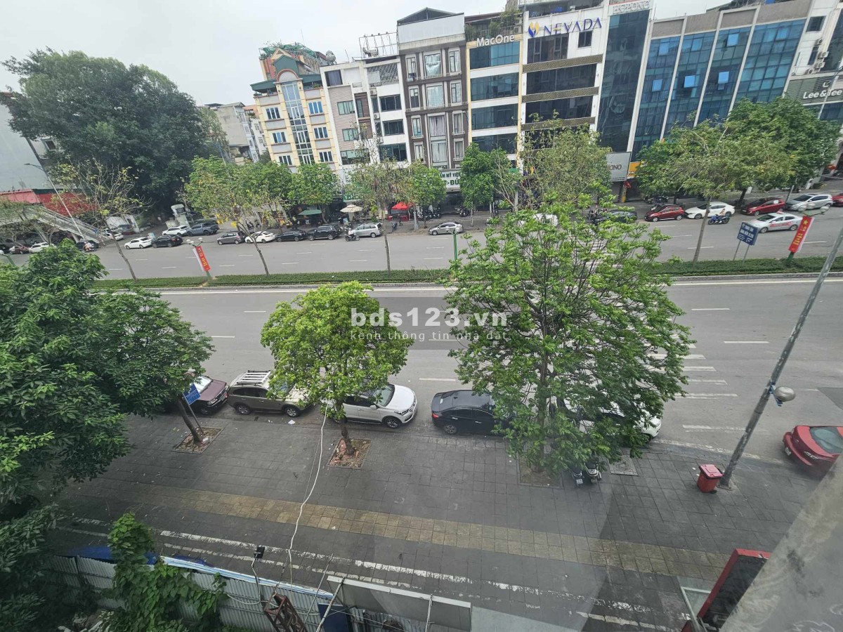 Chính chủ cho thuê VP tầng 2 nhà mặt phố Nguyễn Văn Huyên -…