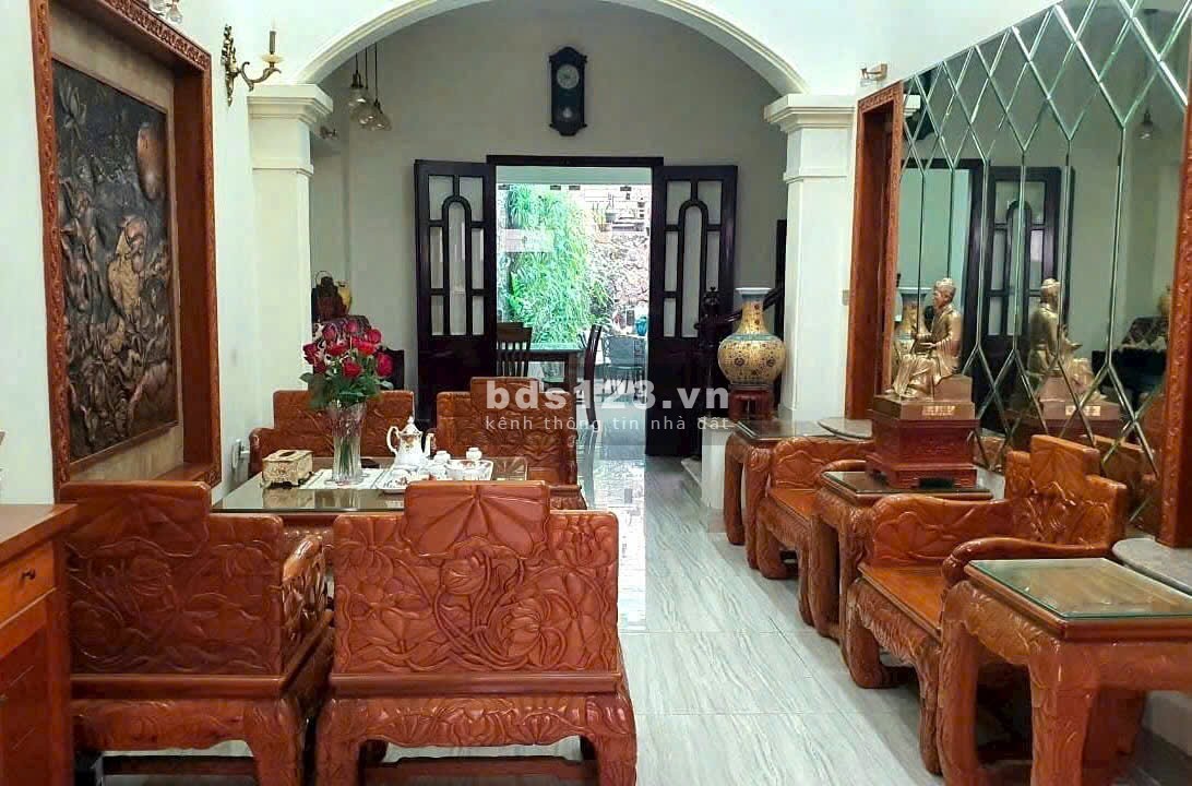 Vị trí đẹp - Mặt phố - Vỉa hè - Kinh doanh - Trung tâm Thạch…