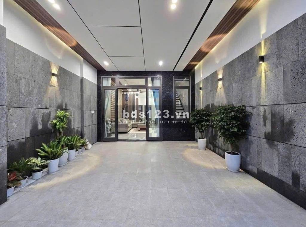 Bán gấp nhà mặt tiền cuối Bình Chánh diện tích 65m2, giá 1.6tỷ