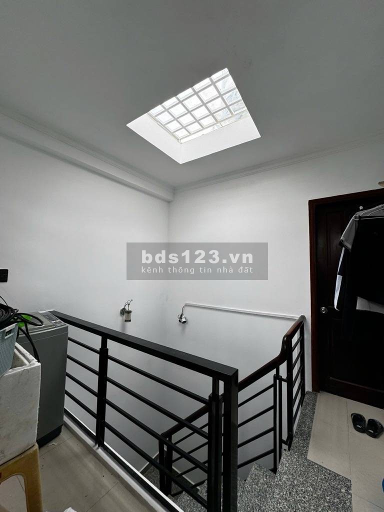 Cư xá Đô Thành - CHDV 8 phòng - hẻm xe hơi - 5 tầng BTCT -…